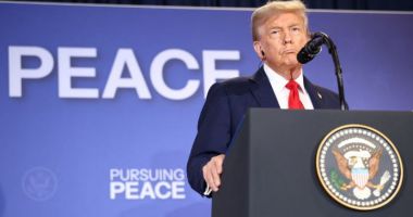 Stire din Actualitate : Trump i-a propus lui Zelenski garanţii de securitate pentru Ucraina echivalente cu articolul 5 al Tratatului NATO