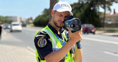 Stire din Eveniment : Acțiune cu radare în Mangalia. Șoferii vitezomani nu au scăpat nepedepsiți