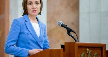 Stire din Actualitate : Preşedinta Republicii Moldova, Maia Sandu: „Educaţia, prima linie de apărare a ţării”