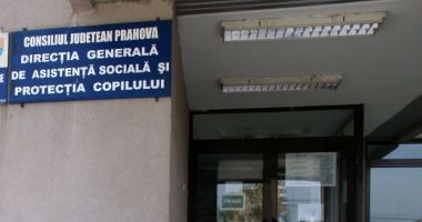 Stire din Eveniment : Un copil de doi ani era pus să cerșească pe TikTok, chiar de mama sa. Băiețelul se află acum în grija statului