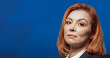 Stire din Politică-Administrație : Dana Constantinescu renunță la mandatul de consilier județean