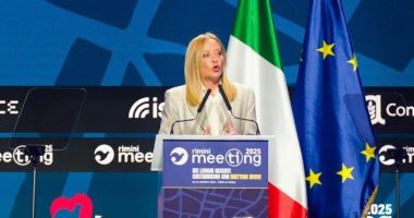 Stire din Actualitate : Giorgia Meloni avertizează: „Uniunea Europeană este condamnată la irelevanţă geopolitică”