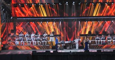 Stire din Cultură-Educație : Port popular, emoție și tradiție. Prima seară a Festivalului de Muzică Populară „Mamaia”