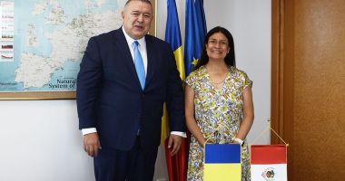 Stire din Economie : Firmele din transporturi navale, management portuar şi turism, oportunităţi de afaceri în Peru