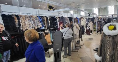 Stire din Economie : Pregătiţi banii! Începe ediţia de toamnă a Târgului TINIMTEX
