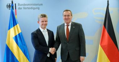 Stire din Actualitate : Ministrul suedez al apărării: „Europa trebuie să se asigure că este pregătită pentru război”