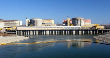 Stire din Economie : Nuclearelectrica şi un sindicat bancar condus de J.P. Morgan au semnat două acorduri de împrumut pentru Unităţile 1, 3 şi 4 de la Cernavodă