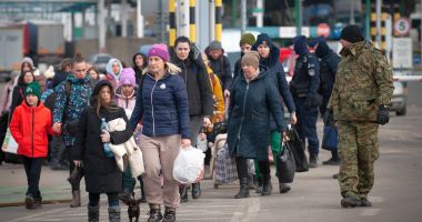 Stire din Actualitate : Polonia menţine protecţia acordată refugiaţilor ucraineni