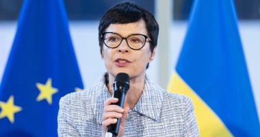 Stire din Actualitate : Comisarul european Marta Kos a început în regiunea Transcarpatia vizita sa în Ucraina