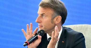 Stire din Actualitate : Sondaj: Emmanuel Macron, la cel mai scăzut nivel de popularitate