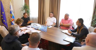 Stire din Politică-Administrație : Viceprimarul Costin Răsăuțeanu a convocat autoritățile. Constanța se pregătește de vreme severă