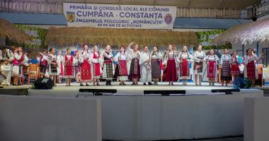 Două decenii de folclor la Cumpăna, marcate de Ansamblul Folcloric „Româncuța” cu o seară de poveste - 3