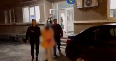 Stire din Eveniment : Două tinere au fost reținute după ce au furat haine dintr-un mall și au agresat angajatele magazinului