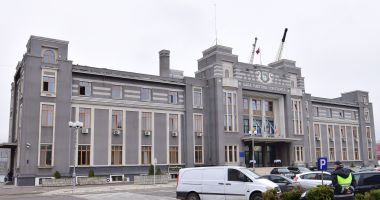 Stire din Economie : „Tunuri” de milioane de euro! Cum a fost decapitată „Caracatiţa” şpăgii din Portul Constanţa