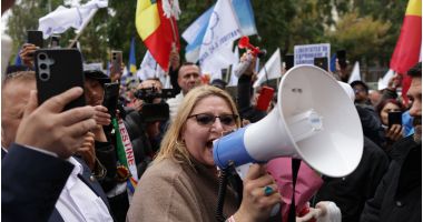 Stire din Eveniment : Parchetul General a anunţat oficial punerea în mişcare a urmăririi penale faţă de Diana Șoșoacă