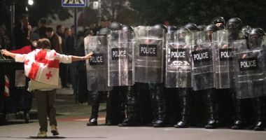 Stire din Actualitate : Procuratura din Georgia acuză cinci protestatari de conspiraţie pentru răsturnarea guvernului