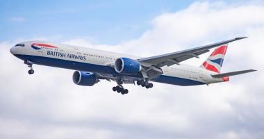 Stire din Eveniment : Aterizare de urgenţă pe aeroportul Otopeni. Patru pasageri s-au intoxicat cu fum