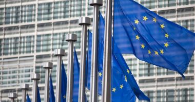 Stire din Actualitate : Comisia Europeană va investiga în legătură cu alegaţii că Ungaria ar fi spionat instituţii UE