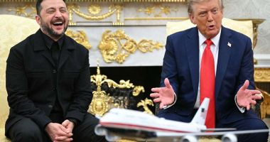 Stire din Actualitate : Donald Trump îl va primi pe Volodimir Zelenski vineri, la Casa Albă