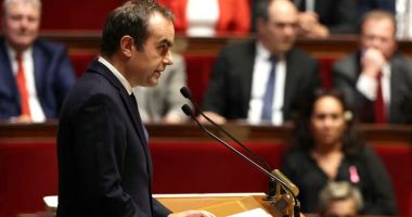 Stire din Actualitate : Guvernul francez anunţă suspendarea reformei pensiilor
