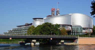 Stire din Actualitate : CEDO condamnă Rusia să plătească Georgiei 253 de milioane de euro pentru consecinţele conflictului din 2008
