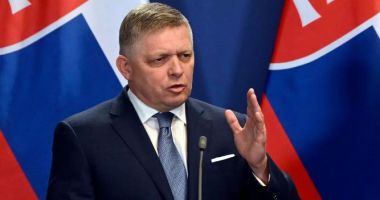 Stire din Actualitate : Partidul Socialiştilor Europeni a exclus formaţiunea premierului slovac Robert Fico