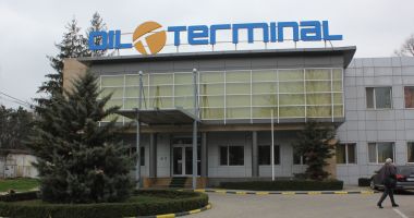 Stire din Economie : Reuniune importantă la sediul companiei Oil Terminal. Se va discuta despre plata dividendelor