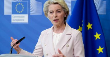 Stire din Actualitate : Comisia Europeană, solidaritate deplină cu Lituania în cazul baloanelor pentru țigări de contrabandă
