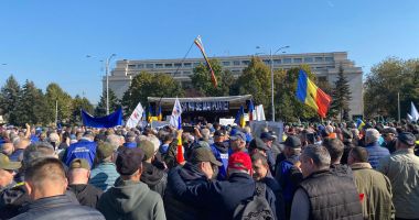 Stire din Actualitate : Cele mai mari confederații sindicale se unesc împotriva austerității. Protest în fața Guvernului