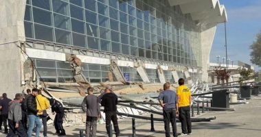 Stire din Actualitate : Protest uriaș la un an de la tragedia din gara Novi Sad. Zeci de mii de oameni cer justiție