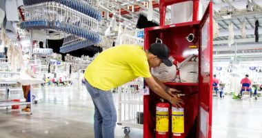 Stire din Economie : Banking, producție industrială, rezerve valutare. INFO economic