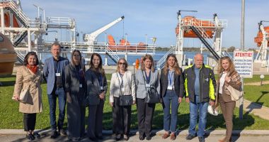 Stire din Economie : Reprezentanții Comisiei Europene, vizită oficială la CERONAV