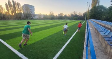 Stire din Sport : Cum a răspuns Academia Hagi întrebărilor adresate de „Cuget Liber“ despre terenul reabilitat la Palatul Copiilor