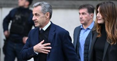 Stire din Actualitate : Justiția franceză a ordonat eliberarea fostului președinte Nicolas Sarkozy