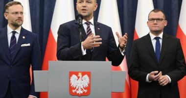 Stire din Actualitate : Președintele Poloniei a blocat prin veto numirea a zeci de judecători