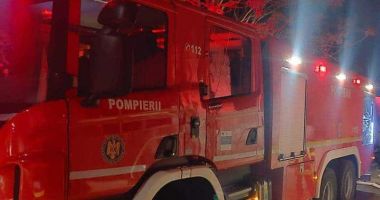 Stire din Eveniment : Incendiu la un restaurant din Constanța. Zeci de persoane evacuate