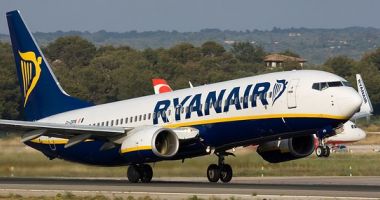 Stire din Actualitate : Noua schimbare Ryanair care îi va afecta și pe români. O regulă ignorată te poate costa 55 € în plus