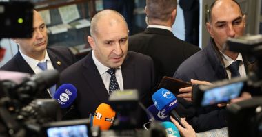 Stire din Actualitate : Președintele Radev: „E momentul ca Macedonia de Nord să înceapă anchetarea atacurilor împotriva bulgarilor“