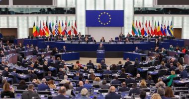 Stire din Actualitate : Parlamentul European cere retragerea dreptului de vot al Ungariei în Consiliul UE pentru încălcarea statului de drept