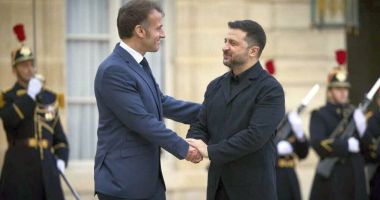Stire din Actualitate : Emmanuel Macron îl va primi pe președintele Ucrainei luni, la Paris