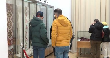 Stire din Cultură-Educație : De Ziua Națională a României, muzeele din Constanța s-au umplut de vizitatori