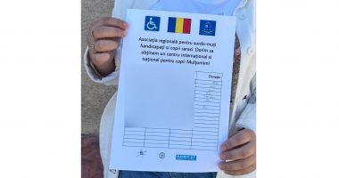 Stire din Eveniment : Două tinere, surprinse strângând bani în numele unei false asociații caritabile, în Constanța