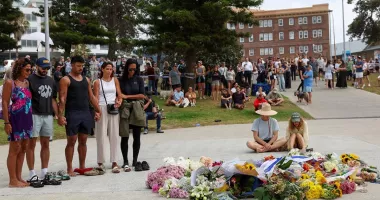 Stire din Actualitate : Comunitatea internațională denunță atacul antisemit de pe plaja Bondi din Australia