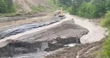 Stire din Actualitate : Zeci de mii de oameni au din nou apă potabilă, la șase luni după catastrofa de la Praid