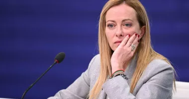 Stire din Actualitate : Giorgia Meloni solicită clarificări în privința înghețării activelor rusești din UE