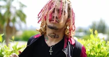 Stire din Eveniment : Rapperul american Lil Pump, vizat de un dosar penal în România. Iată care sunt acuzațiile