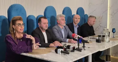 Stire din Social : Plajele românești pregătite pentru sezonul 2026. Operatorii privați se implică în organizarea licitațiilor