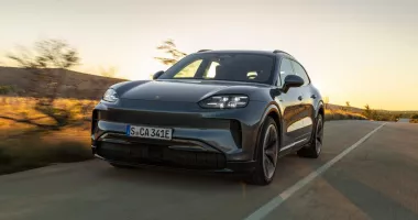 Stire din Actualitate : Porsche, conturi pline și ajutoare sociale. Cazul refugiatului ucrainean demascat de autorități