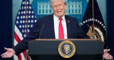 Stire din Actualitate : Trump despre Groenlanda: „Vom găsi ceva care să facă SUA și NATO foarte mulțumite“