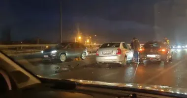 Stire din Eveniment : Accident pe podul de la Doraly din Constanța. Mai multe mașini sunt implicate
